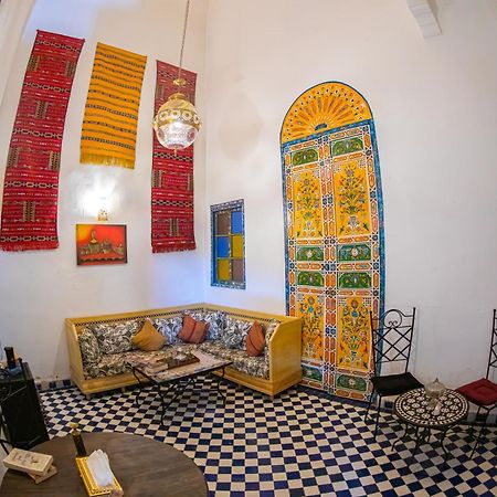 Отель Dar Fez Arinas Экстерьер фото